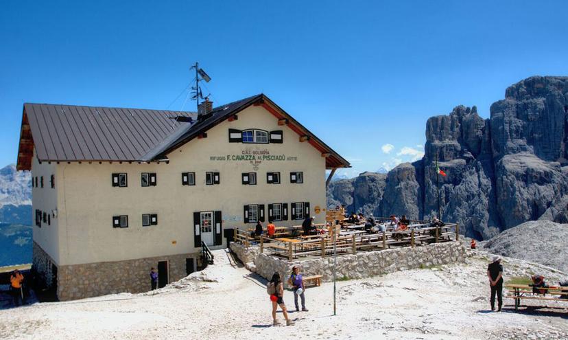 Rifugio Franco Cavazza al Pisciadù image 1