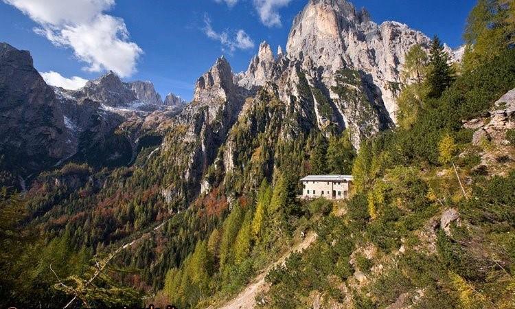 Rifugio Treviso image 1