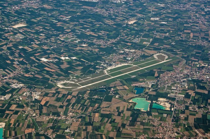 Verona Airport image 1