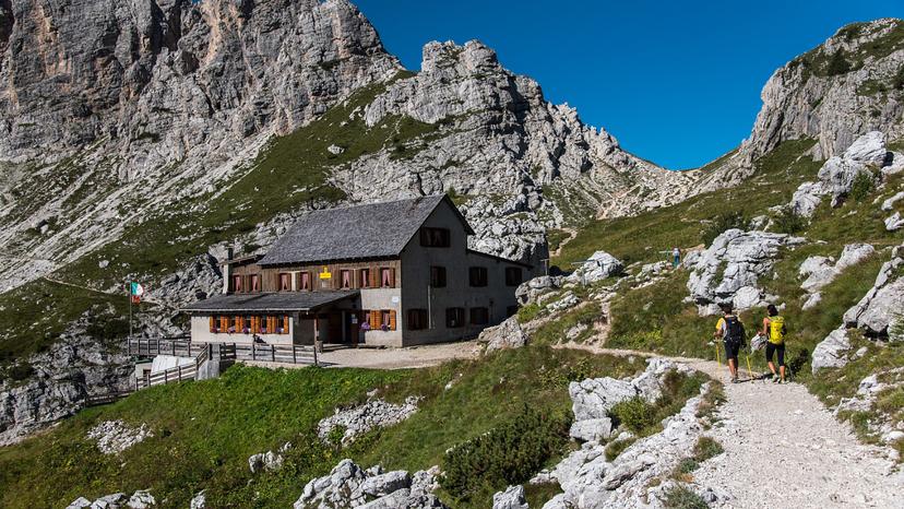 Rifugio Coldai image 1