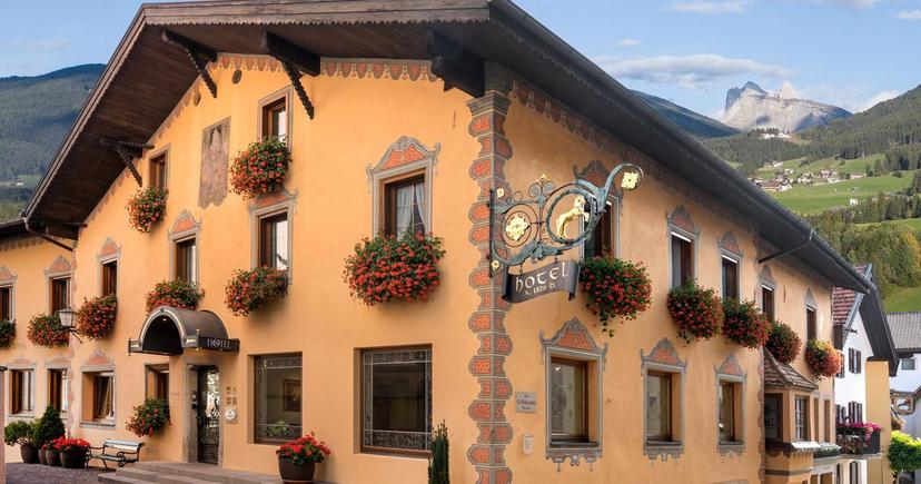 Hotel Cavallino d’Oro – Castelrotto image 1