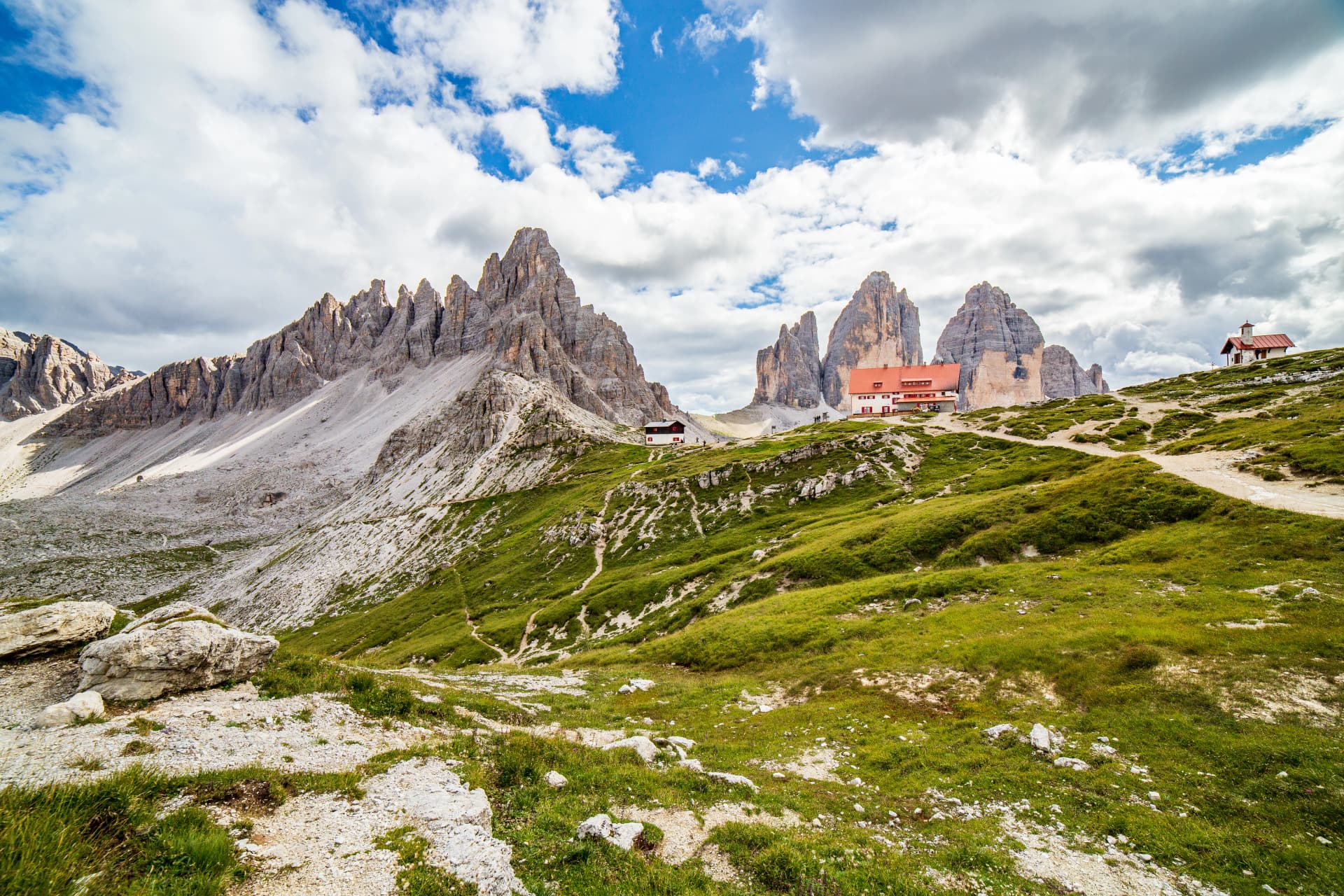 Monte Paterno, Rifugio Locatelli Innerkofler e Tre Cime di Lavaredo