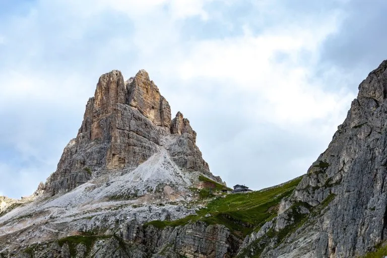 Rifugio Averau desde abajo