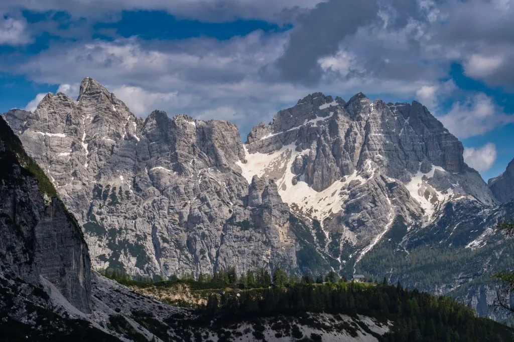 Rifugio Carestiato on Col dei Pass